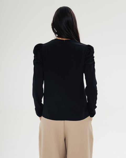 Puffy Detailed Top