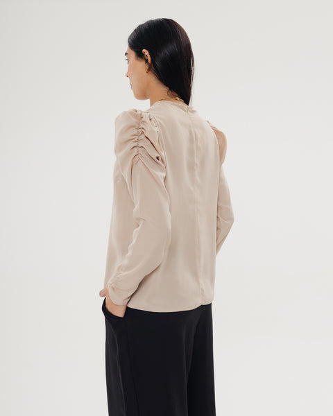Puffy Detailed Top