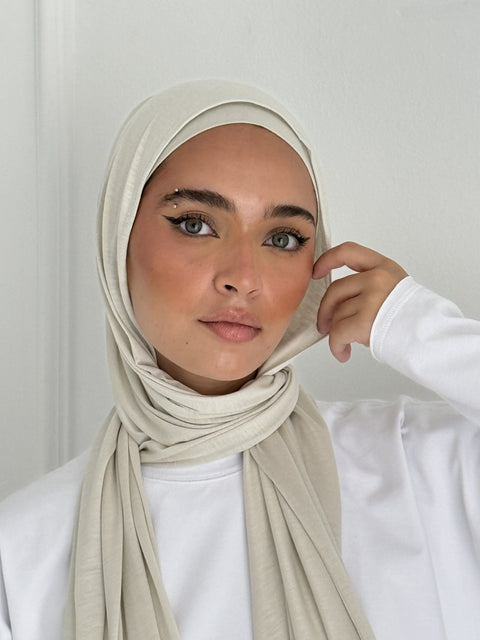 مجموعة أورا