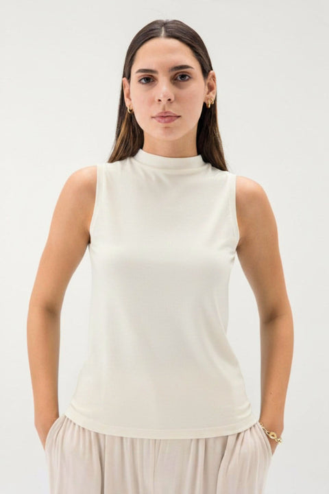 Basic Sleeveless Undershirt
